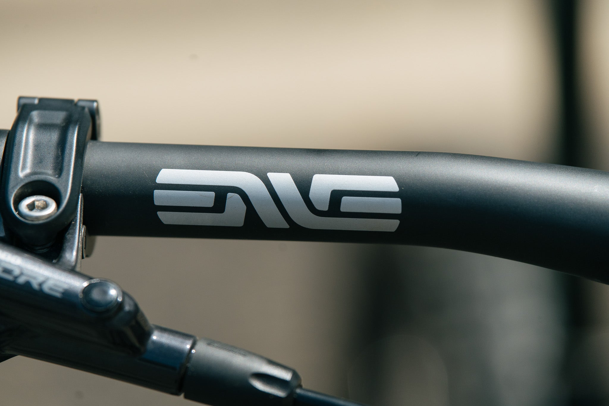 Hoot Ti - Medium - SRAM GX Transmission - Demo