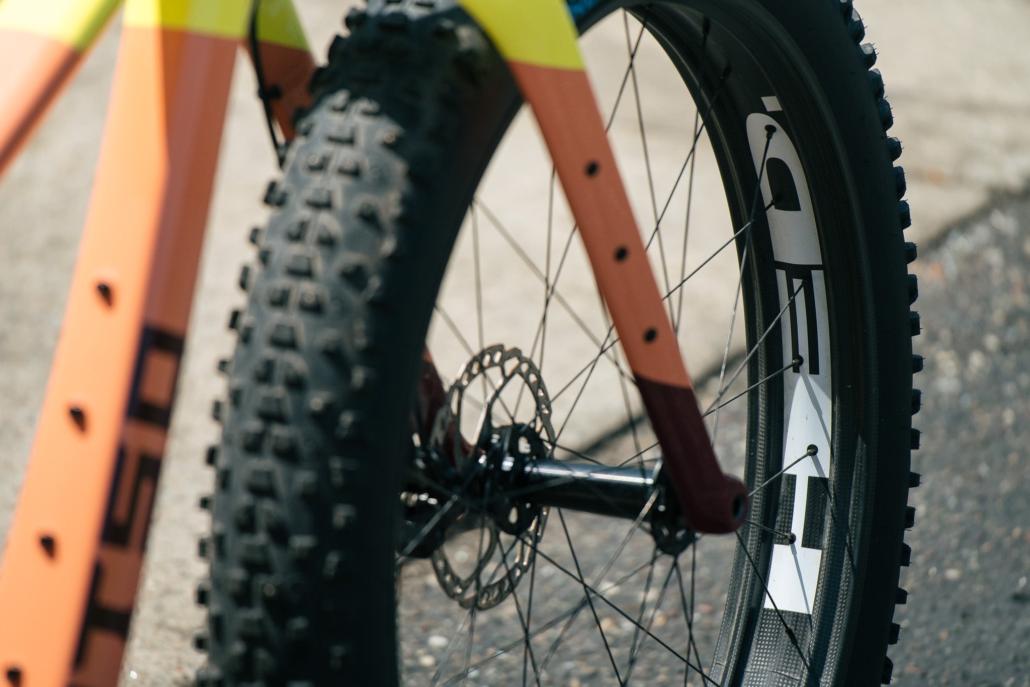 Voytek 2 - Neon Sunrise - Small - HED Carbon Wheels, SRAM GX, Dropper Post - Review bike