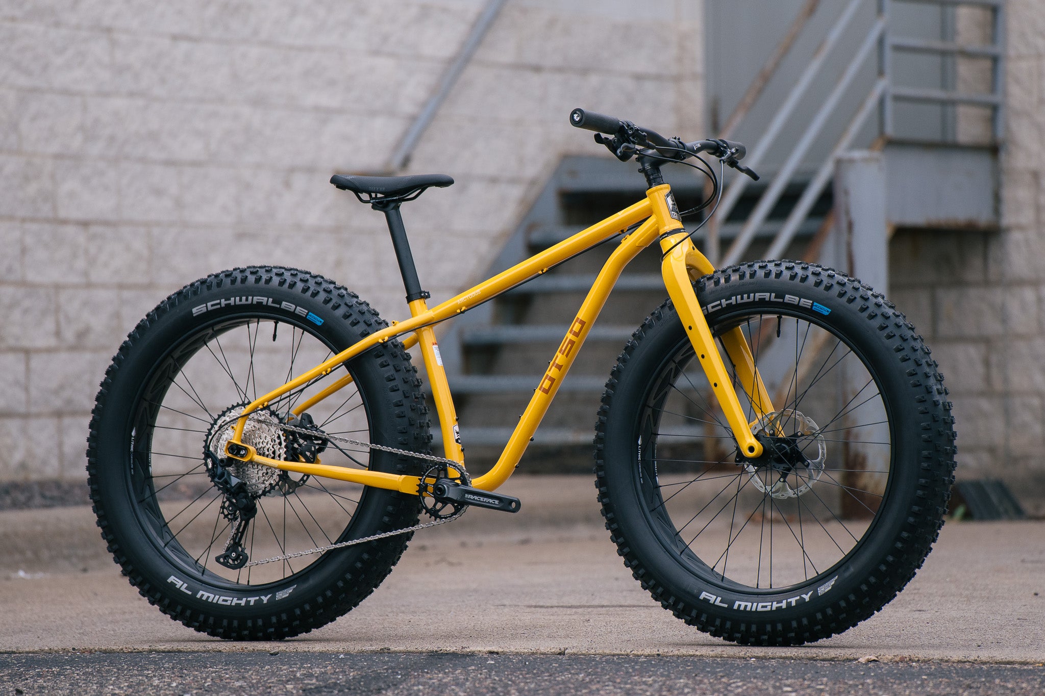 Arctodus - MD - Exclusive Banana Slug Paint Sample - Shimano SLX