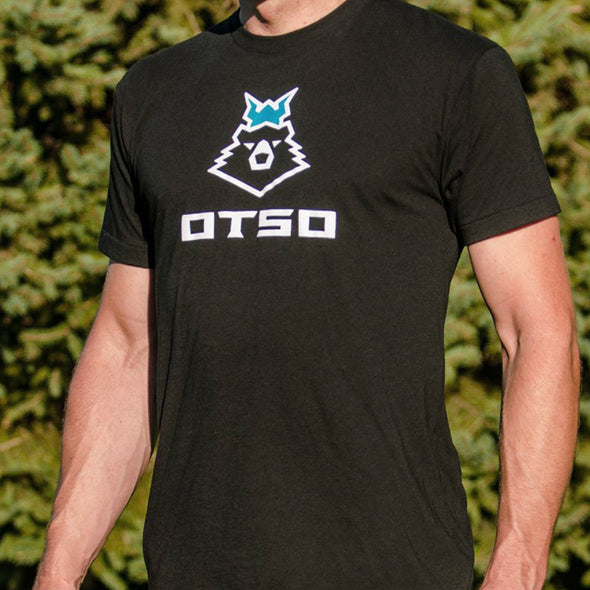 Otso logo T-shirt Front lifestyle men