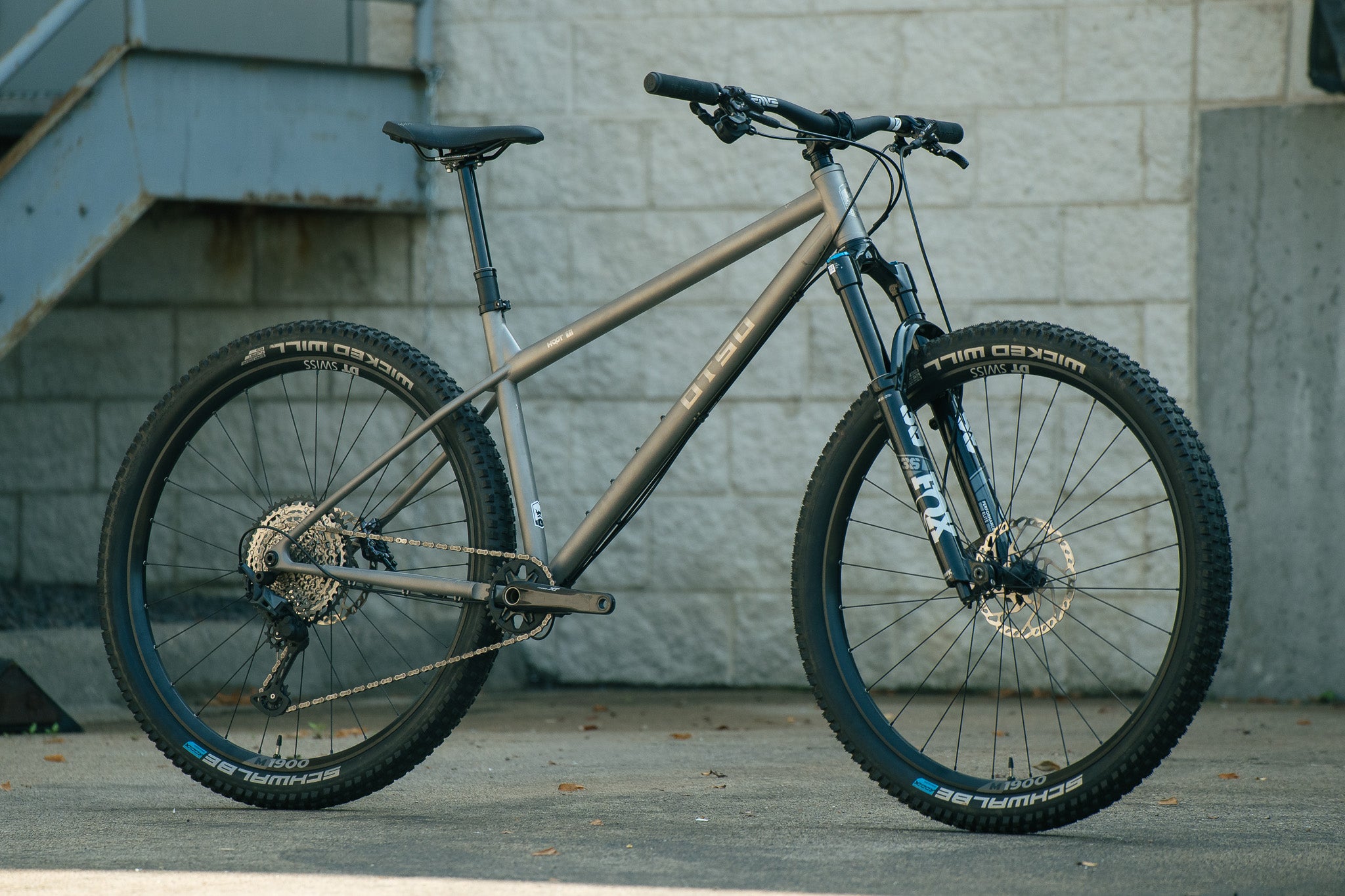 Hoot Ti - Large - Shimano SLX - Demo
