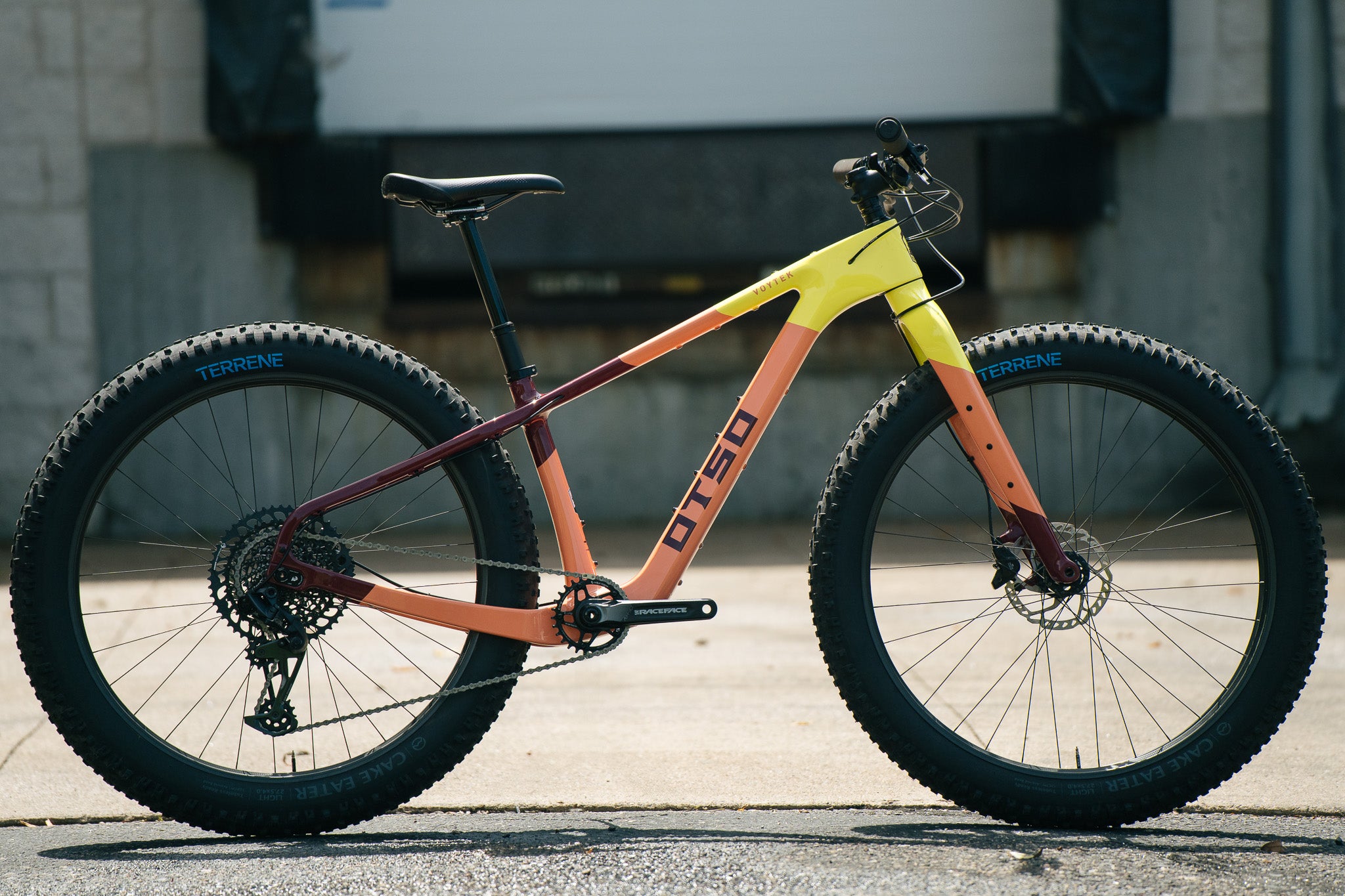 Voytek 2 - Neon Sunrise - Small - HED Carbon Wheels, SRAM GX, Dropper Post - Review bike