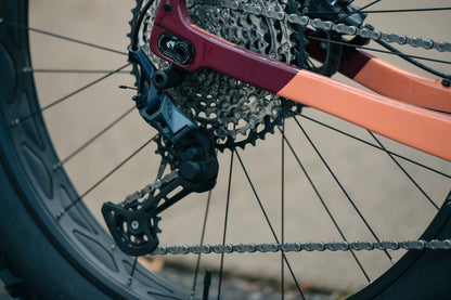Voytek 2 - Neon Sunrise - Small - Shimano SLX - Demo