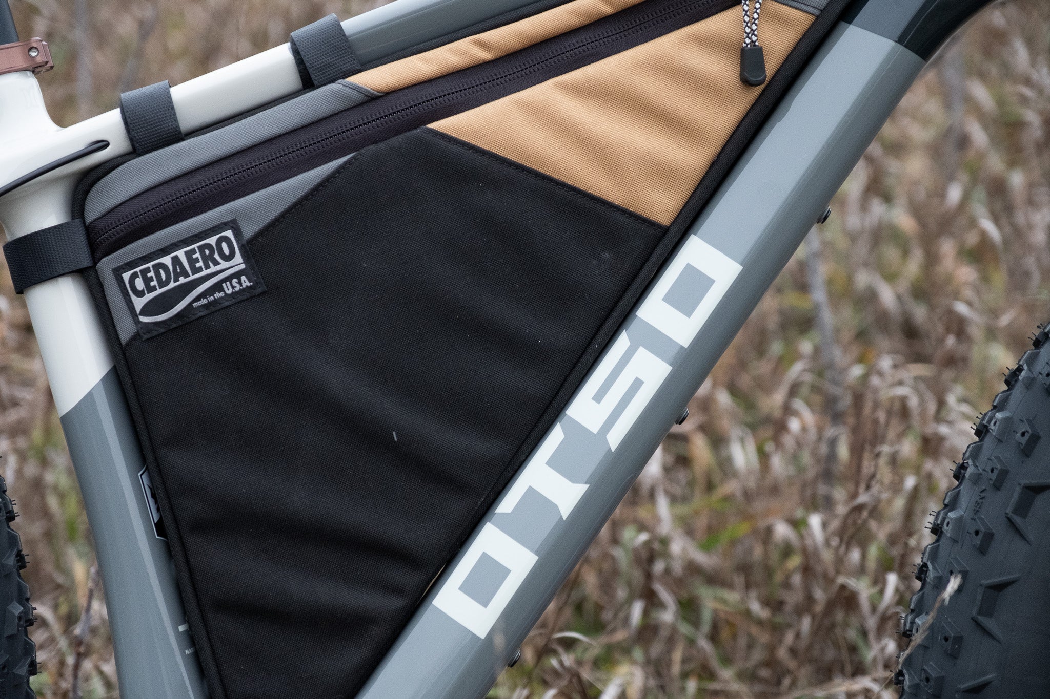 Voytek 2 Custom Frame Bag by Cedaero