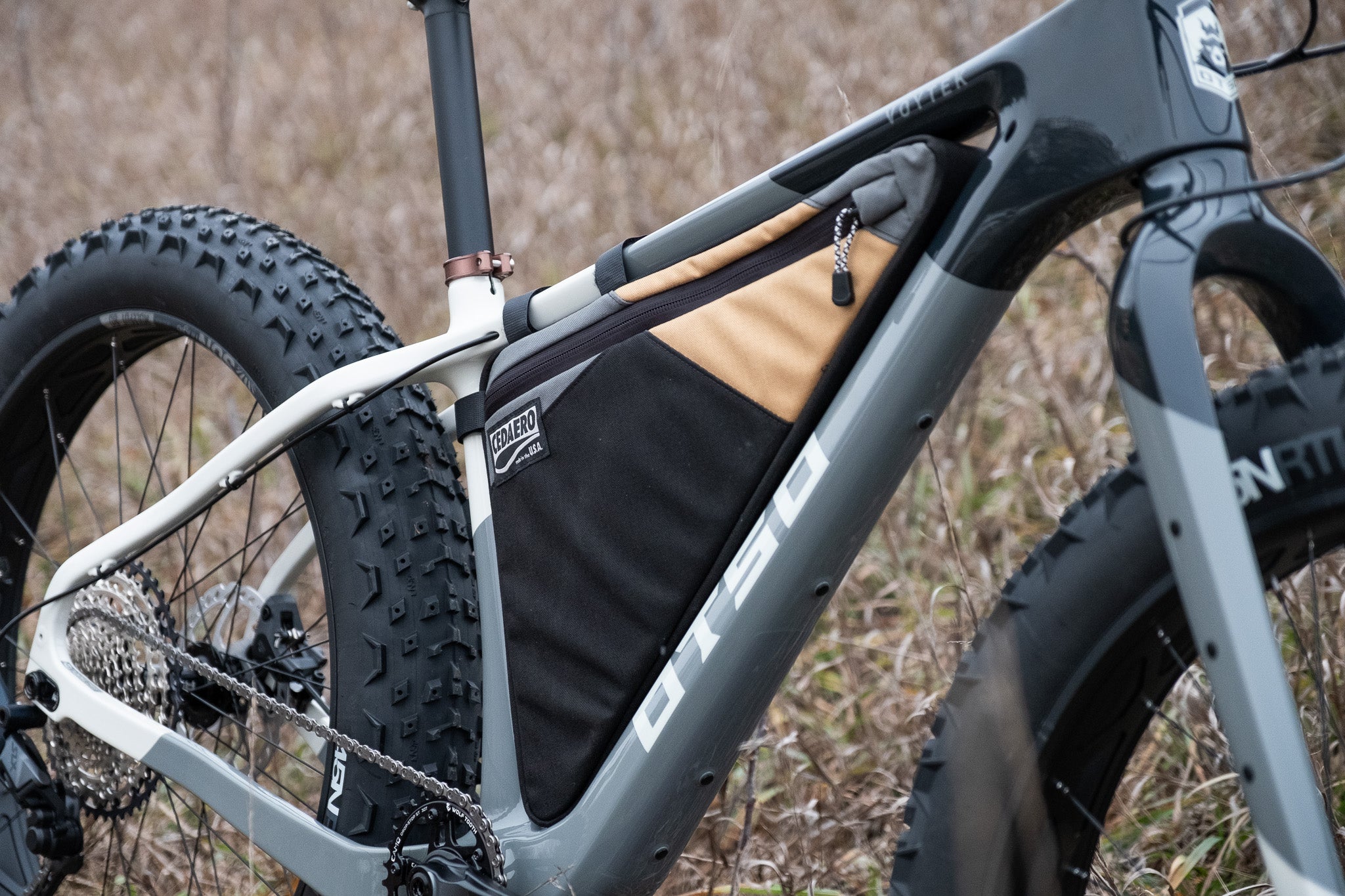 Voytek 2 Custom Frame Bag by Cedaero