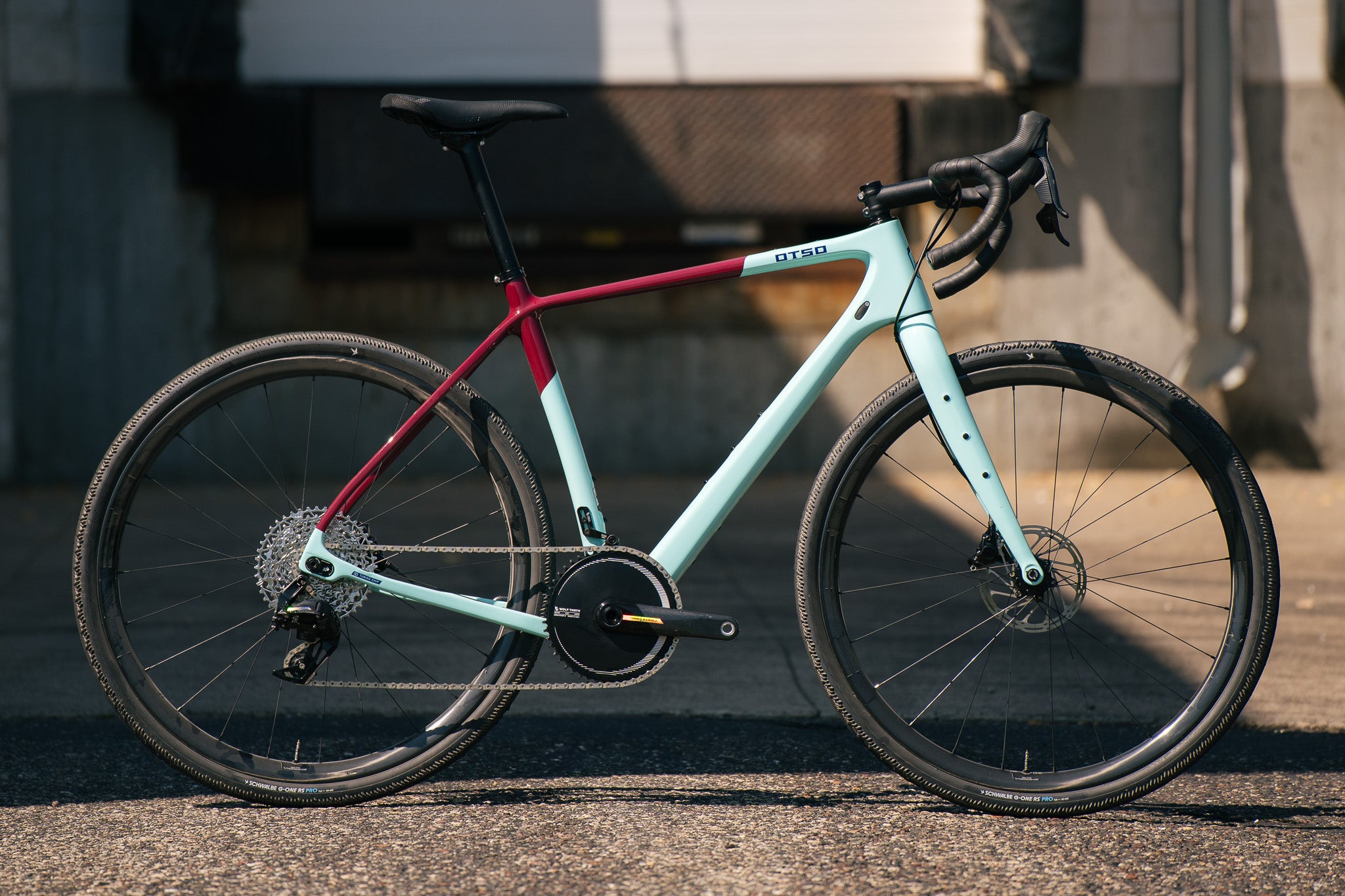 Waheela C - Seafoam/Maroon - Large - 1x12 SRAM Force - Photo Bike