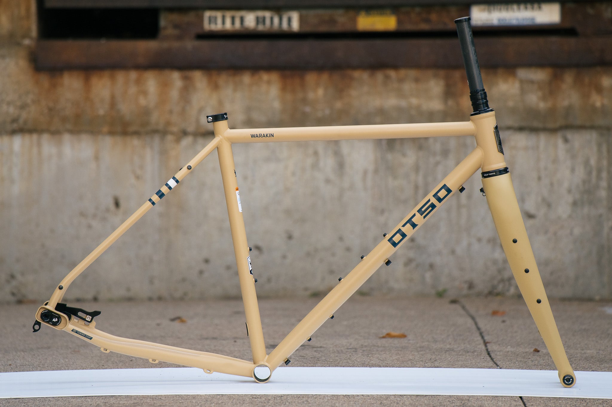 Warakin - Tan - 54cm - Frameset - Sample