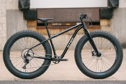 Arctodus - Black/Silver - Medium - Paint Blem/Demo w/ 1x12 SLX, carbon cranks, Fox dropper, studded tires