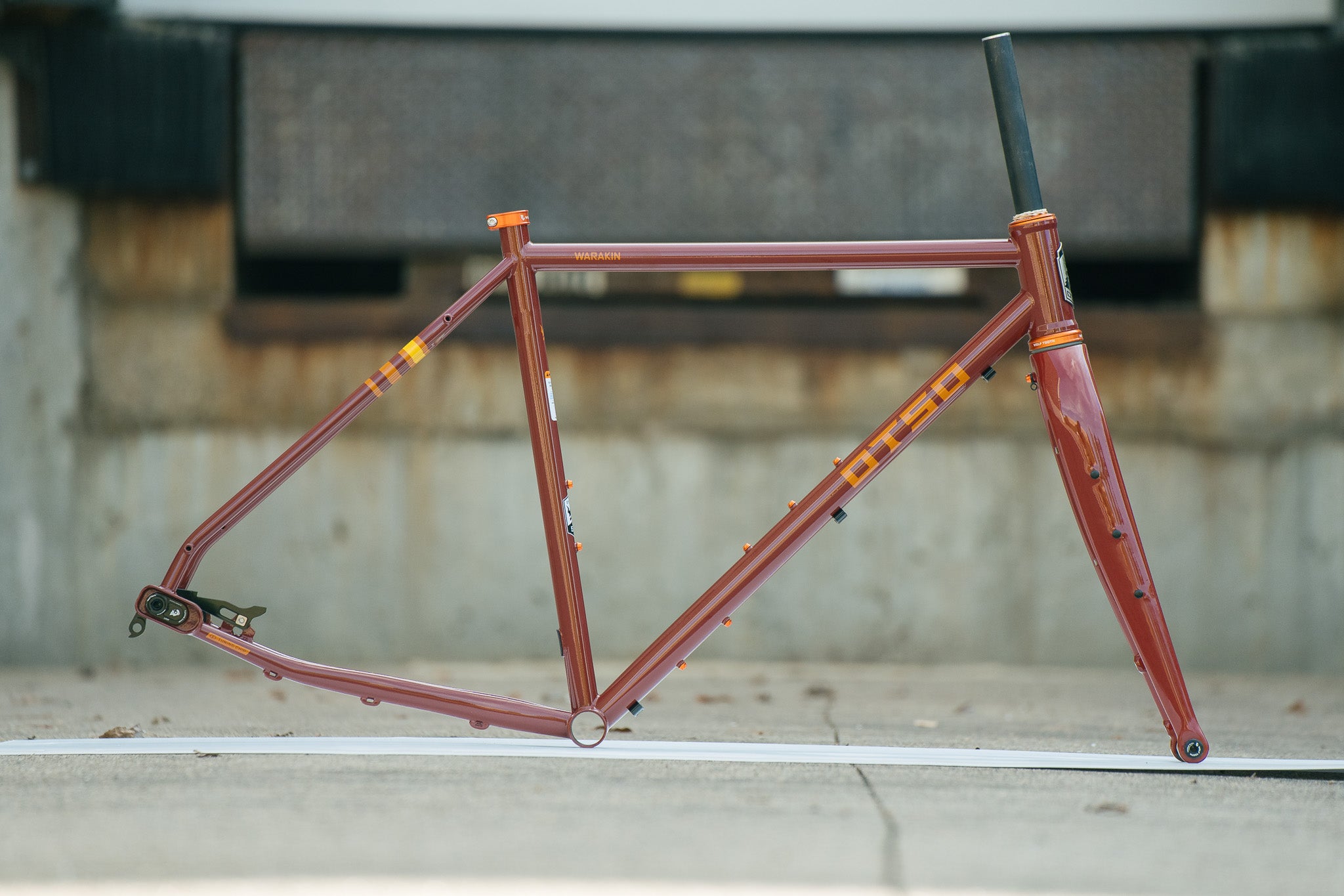 Warakin - Burnt Ochre - 54cm - Frameset - Paint Blem