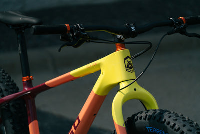Voytek 2 - Neon Sunrise - Medium - Shimano SLX - Demo