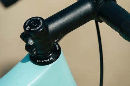 Waheela C - Seafoam/Maroon - Large - 1x12 SRAM Force - Photo Bike